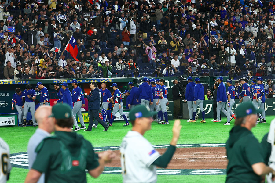 WBCの初戦で台湾がオーストラリアに敗れた【写真： 加治屋友輝】