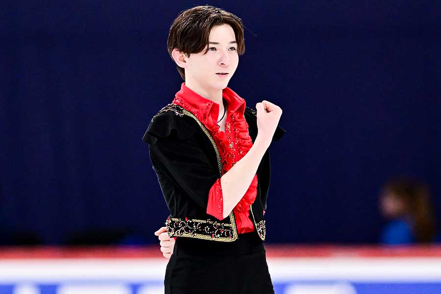 世界ジュニア選手権で首位発進した中田璃士【写真：Raniero Corbelletti/アフロ】