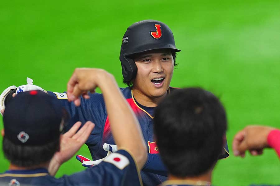 満塁ホームランを放った大谷翔平【写真：荒川祐史】