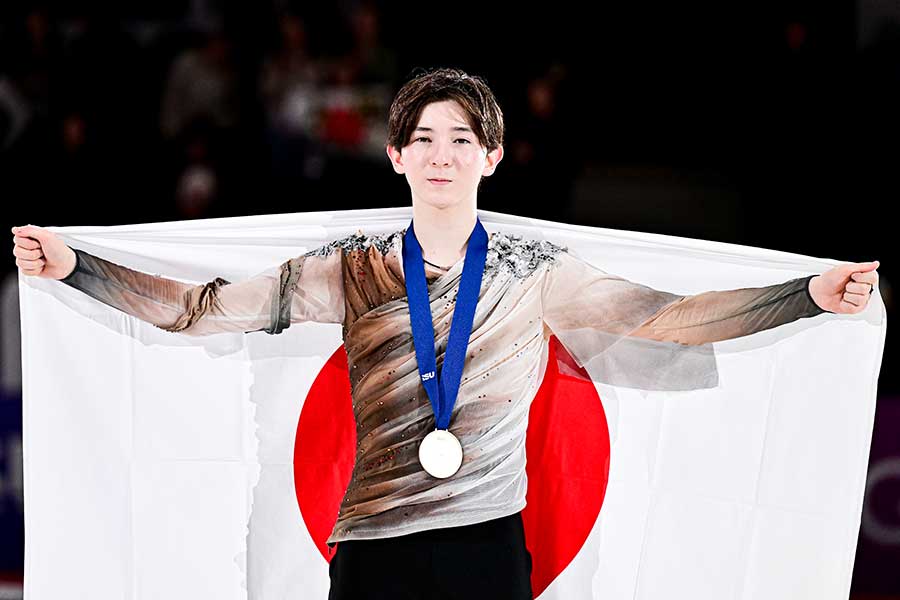 世界ジュニア選手権で連覇を達成した中田璃士【写真：Raniero Corbelletti/アフロ】