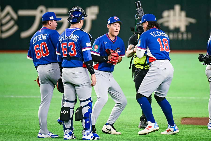 チェコに勝利し歓喜する台湾代表【写真：中戸川知世】