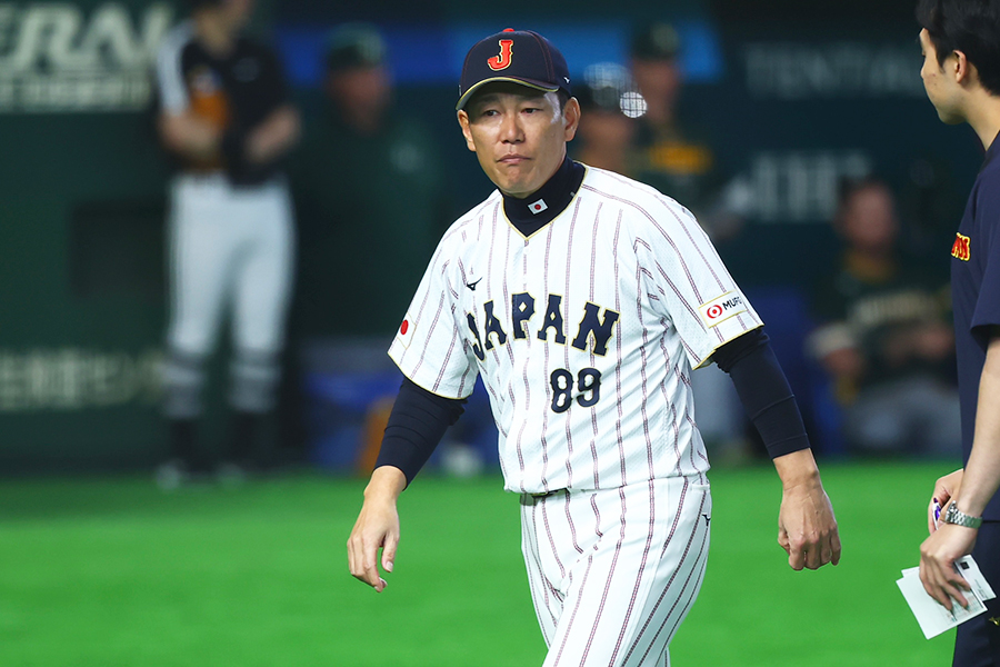 豪州戦を指揮した侍ジャパン・井端弘和監督【写真: 加治屋友輝】
