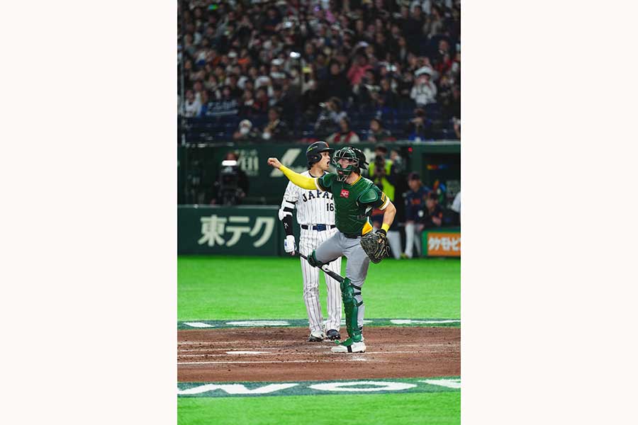 侍ジャパンと対戦し、超ファインプレーを演じた豪州の捕手パーキンス【写真：小林靖】