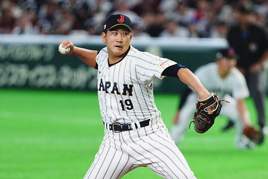 豪州戦に先発した菅野智之【写真：小林靖】