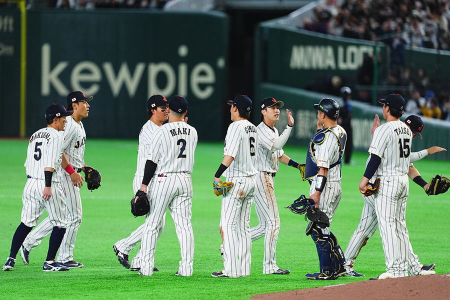 1次ラウンド3連勝で1位通過を決めた「侍ジャパン」【写真：小林靖】