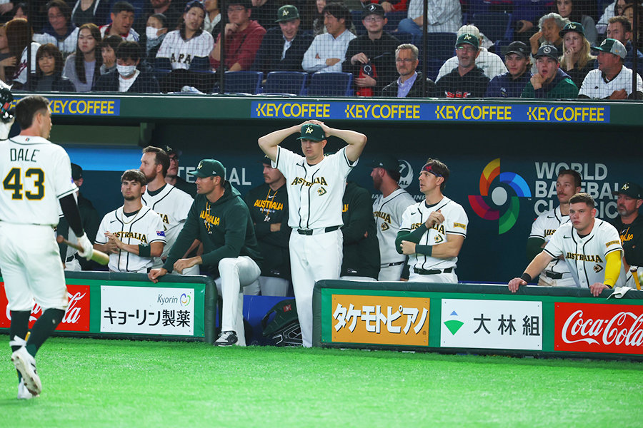 韓国に敗戦し、茫然とするオーストラリア代表【写真:加治屋友輝】