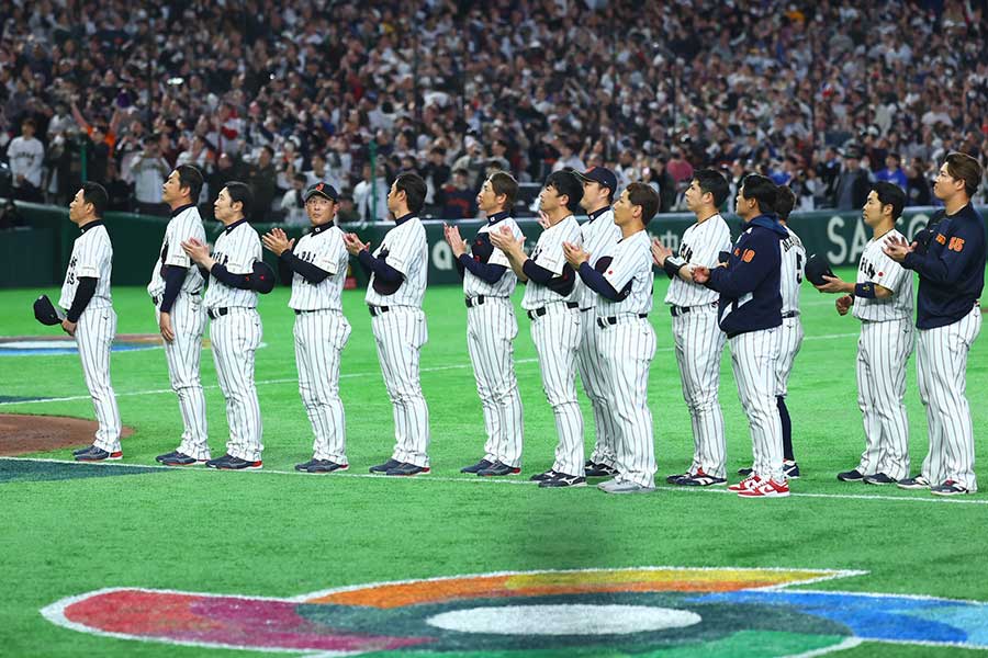 侍ジャパン【写真：加治屋友輝】