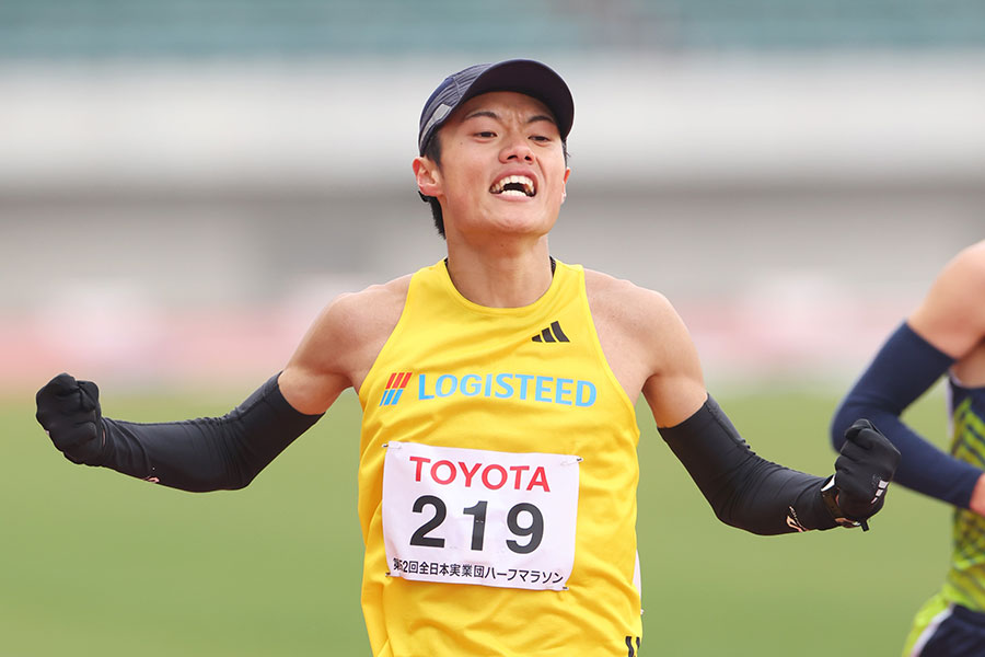 四釜峻佑【写真：YUTAKA/アフロスポーツ】