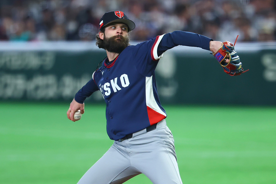 侍ジャパン戦に登板し、初回無失点に抑えたチェコ代表のオンジェイ・サトリア【写真：加治屋友輝】