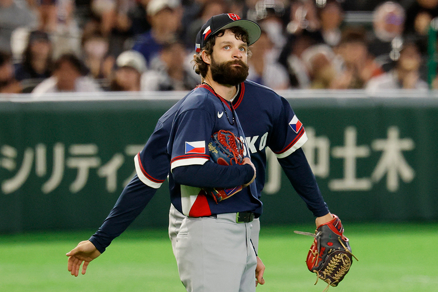侍ジャパン戦に登板したオンジェイ・サトリア【写真：ロイター】