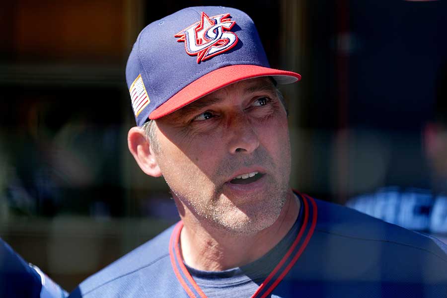 米国のマーク・デローサ監督【写真：AP/アフロ】