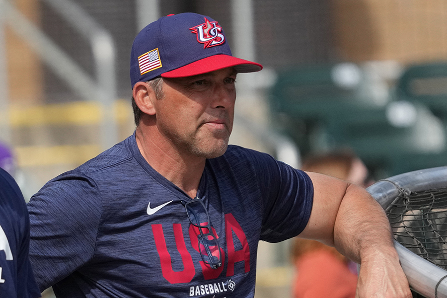 米国のマーク・デローサ監督【写真：AP/アフロ】