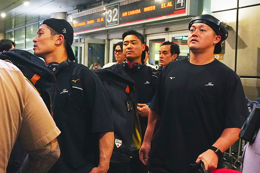 マイアミへチャーター機で移動した侍ジャパン【写真：荒川祐史】