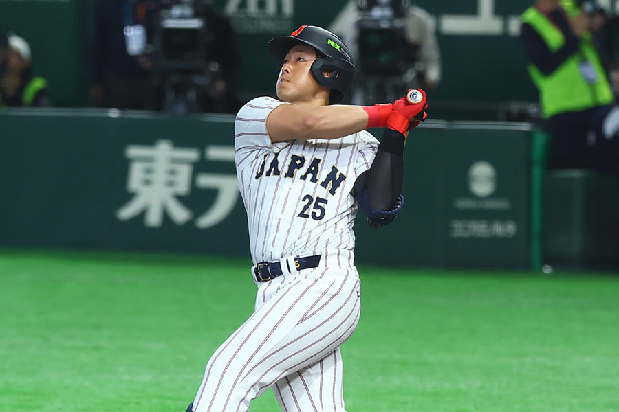 WBC日本代表の岡本和真【写真：加治屋友輝】