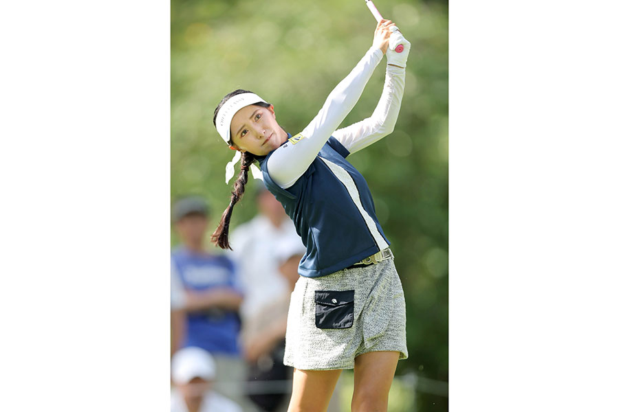 女子プロゴルファーの臼井麗香【写真:スポーツ報知/アフロ】