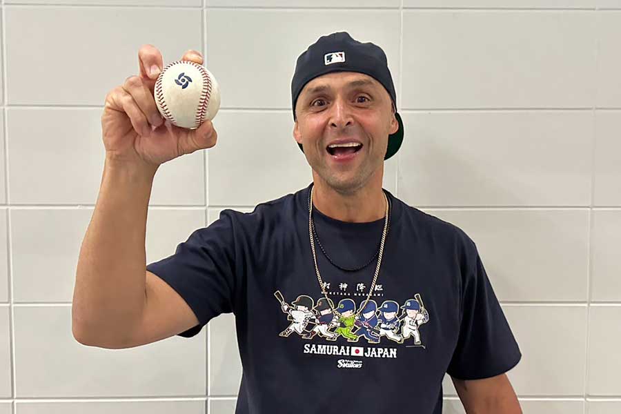 大谷翔平の衝撃HRをキャッチしたロバート・バルデスさん【写真:編集部】