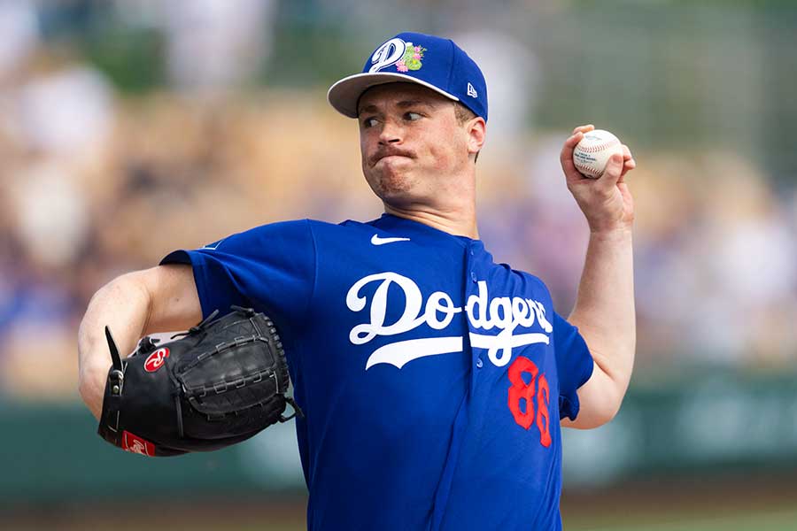 オープン戦で登板したドジャースのドレーヤー【写真：ロイター】