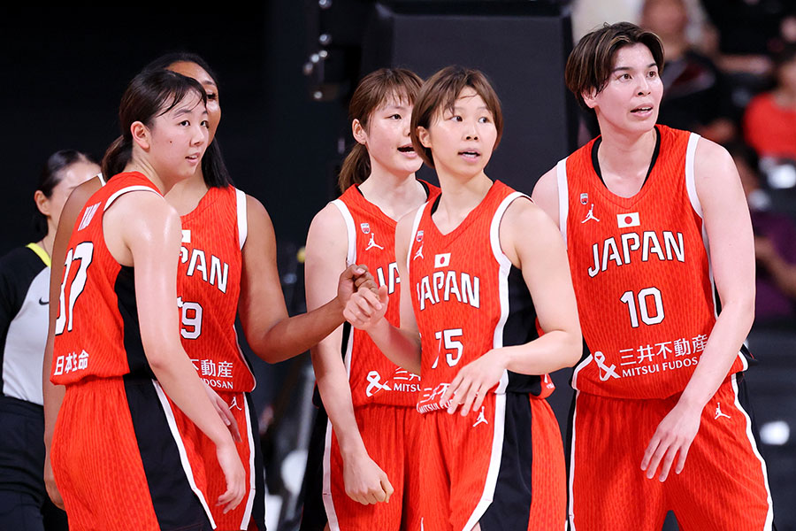 バスケ女子日本代表【写真：西村尚己/アフロスポーツ】