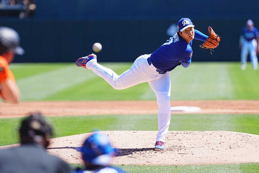 ジャイアンツとのオープン戦に先発登板した大谷翔平【写真：荒川祐史】