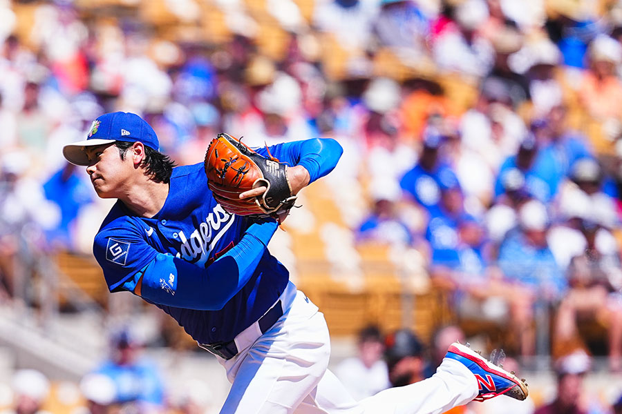 ジャイアンツとのオープン戦に先発登板した大谷翔平【写真：荒川祐史】