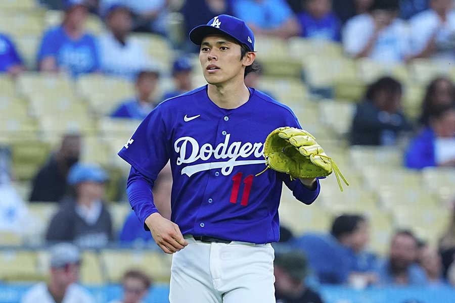 エンゼルスとのオープン戦で1死も奪えずに降板したドジャースの佐々木朗希【写真：荒川祐史】