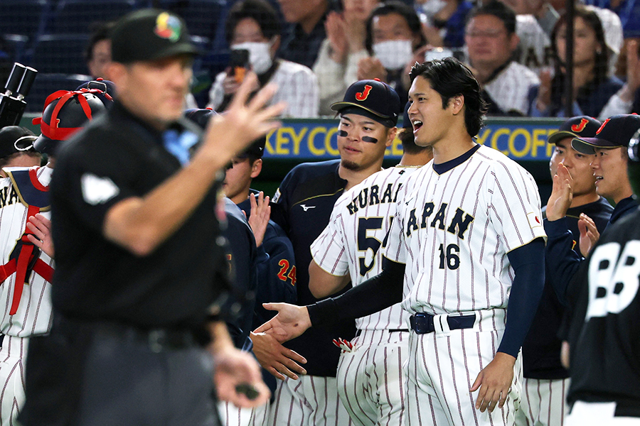 豪州と対戦した侍ジャパン【写真：小林靖】