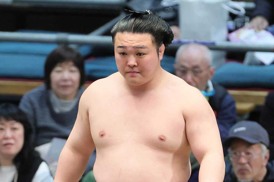 炎鵬【写真：スポーツ報知/アフロ】
