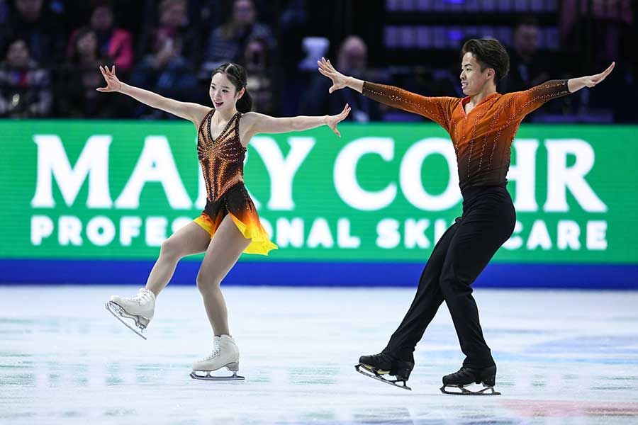 ペアSPで5位発進した長岡柚奈・森口澄士組【写真:REX/アフロ】