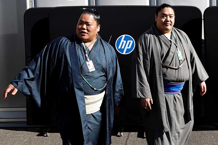 一山本（右）と大栄翔【写真：ロイター】