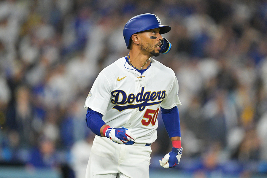 3回に今季1号の逆転3ランを放ったムーキー・ベッツ【写真:ロイター】