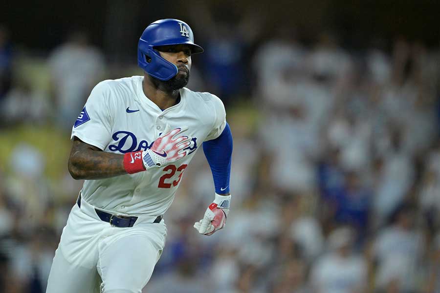 ドジャース時代のジェイソン・ヘイワード【写真：AP/アフロ】