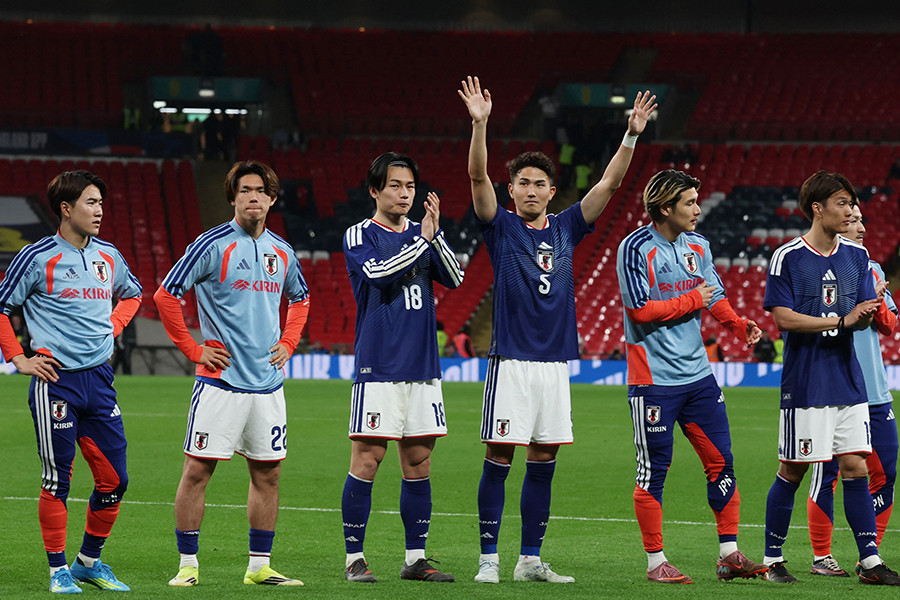 イングランドと対戦し1-0で勝利したサッカー日本代表【写真:ロイター】