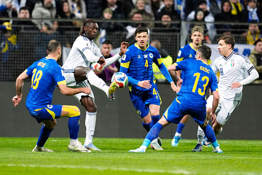 イタリア―ボスニア・ヘルツェゴビナ戦【写真:ロイター】