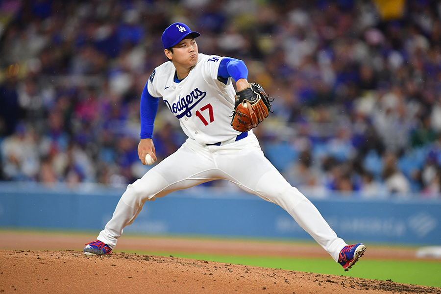 雨の中、本拠地ガーディアンズ戦に先発したドジャースの大谷翔平【写真：ロイター】