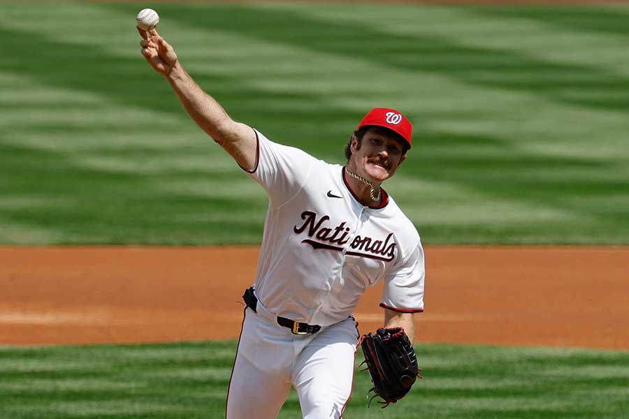 ドジャース戦に登板したマイルズ・マイコラス【写真:ロイター】