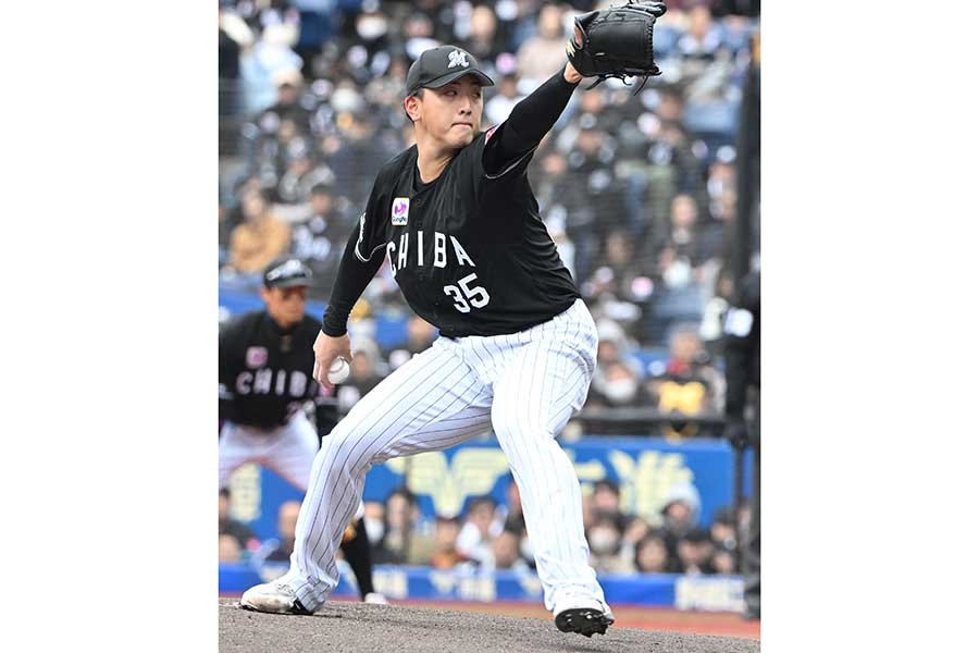 ソフトバンク戦に先発したロッテの田中晴也【写真:産経新聞社】