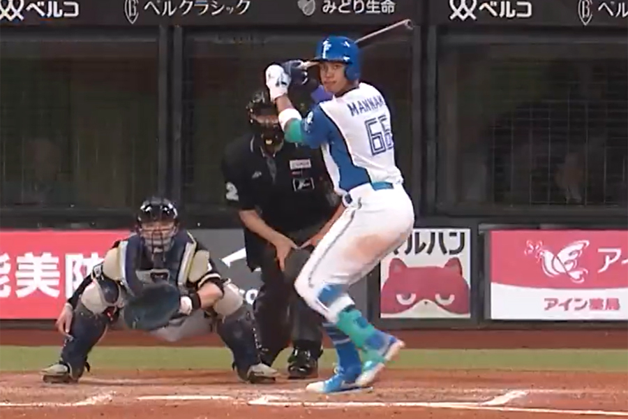 勝ち越し3ランを放った万波中正【画像：パーソル パ・リーグTV】