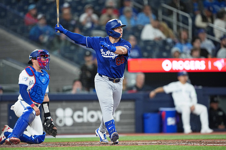 8回の第5打席も右翼席へ3号ソロを放ったダルトン・ラッシング【写真：ロイター】