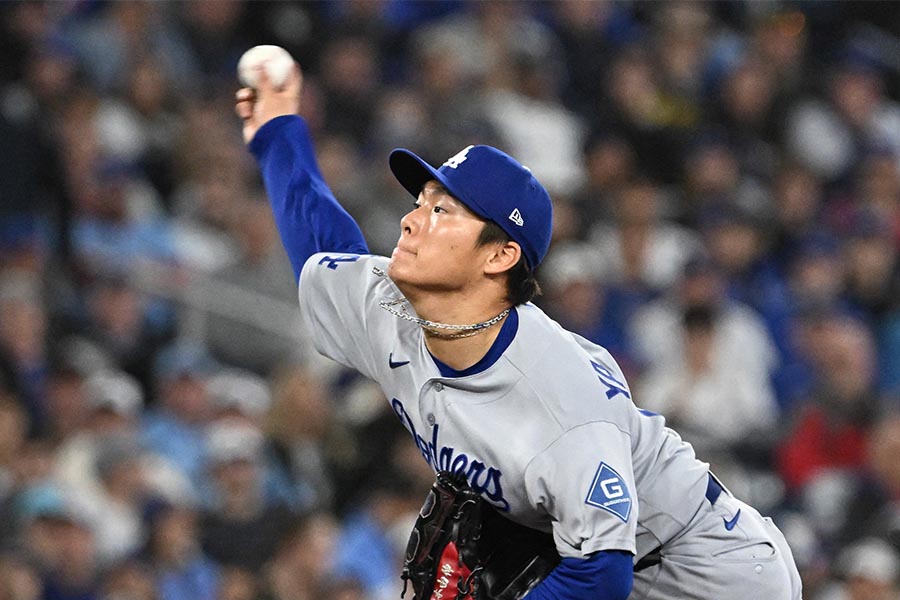 ブルージェイズ戦に先発したドジャースの山本由伸【写真：ロイター】