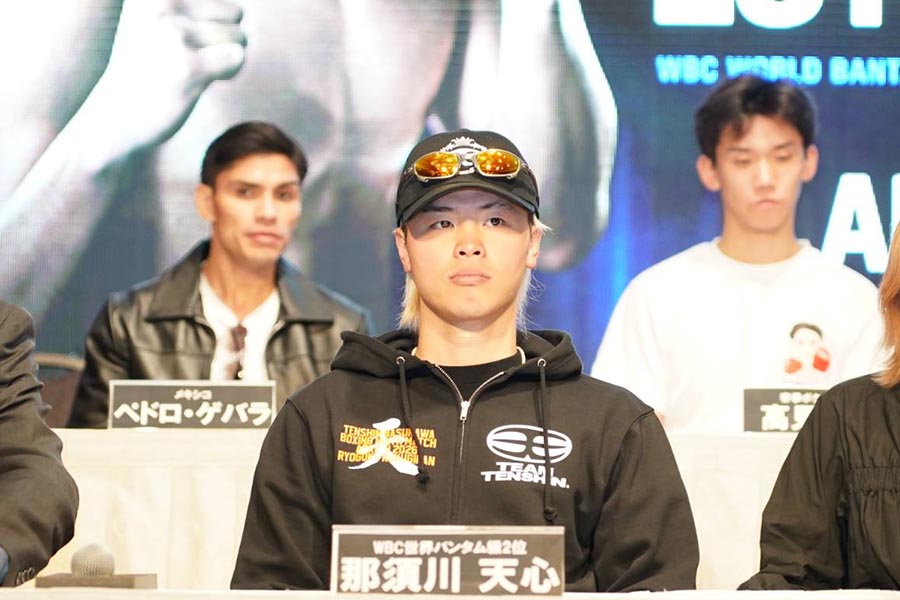 都内のホテルで会見を行った那須川天心【写真：澤田直人】