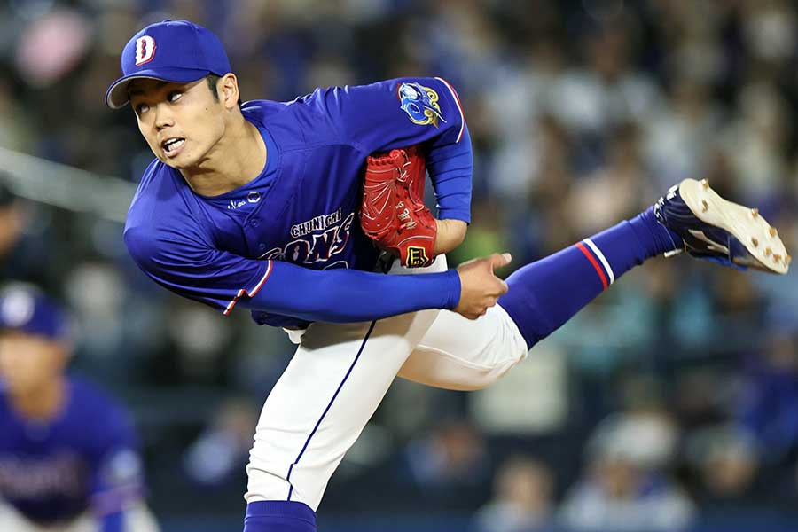 DeNA戦の10回から登板した中日の根尾昂【写真：産経新聞社】