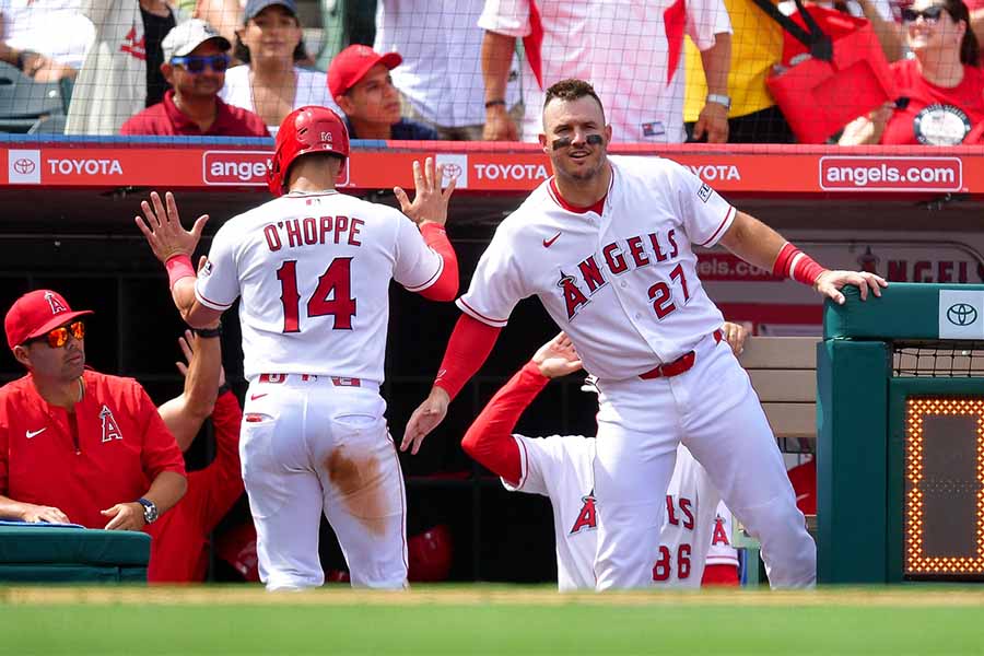 エンゼルスがナルトとのコラボユニを配布する【写真：ロイター】