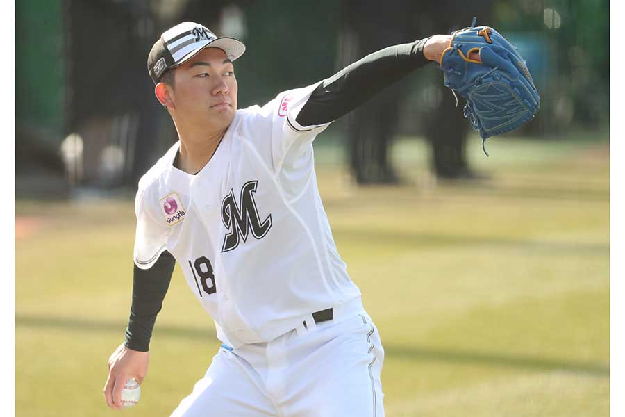 ロッテの石垣元気【写真：産経新聞社】