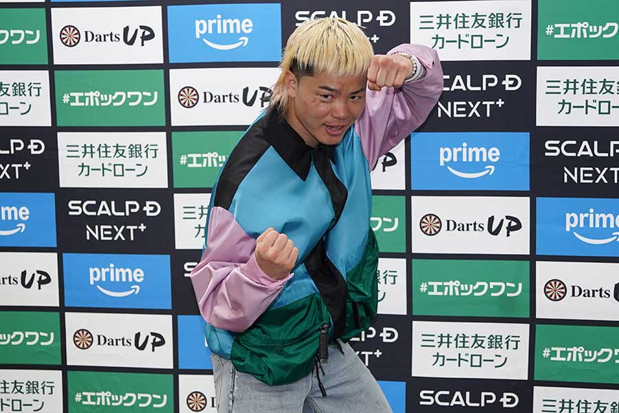 一夜明け会見を行った那須川天心【写真：澤田直人】