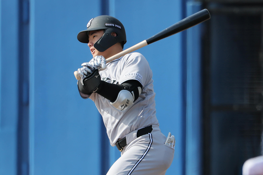 巨人の石塚裕惺【写真：スポーツ報知/アフロ】