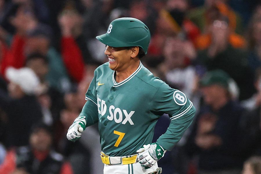 タイガース戦の延長10回にサヨナラ打を放ったレッドソックスの吉田正尚【写真：ロイター】