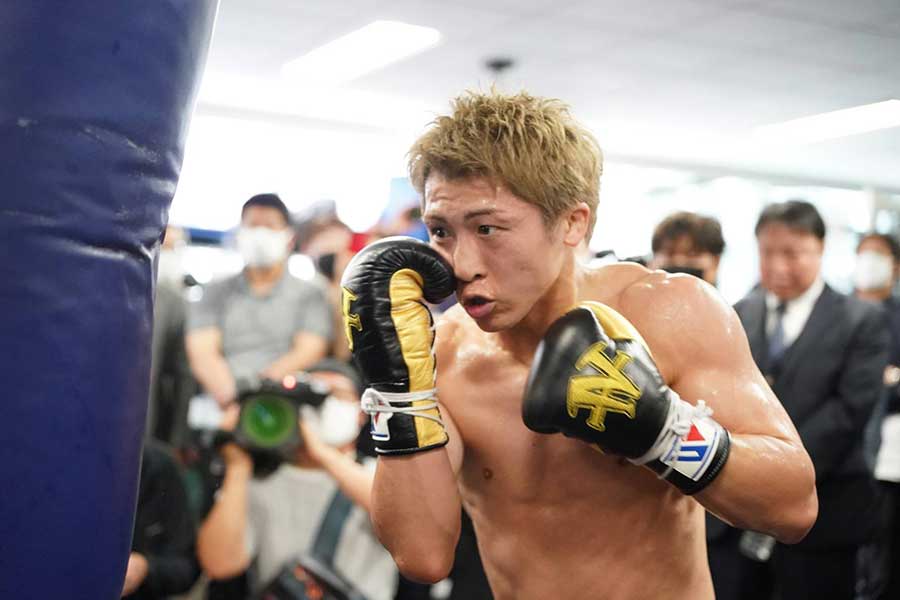 公開練習を行った井上尚弥【写真：澤田直人】