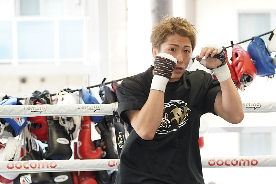 20日に所属ジムで公開練習を行った井上尚弥【写真：澤田直人】