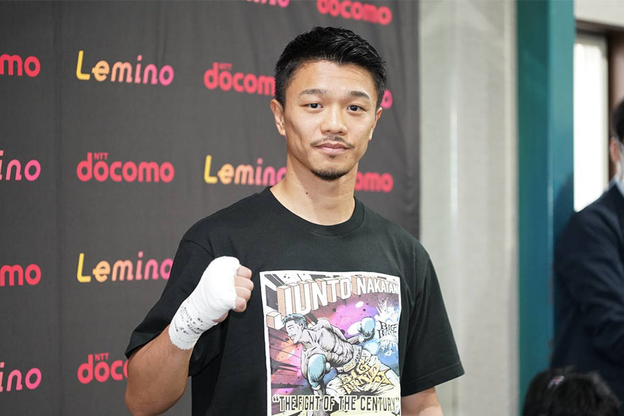 会見を行った中谷潤人（中央）【写真：澤田直人】