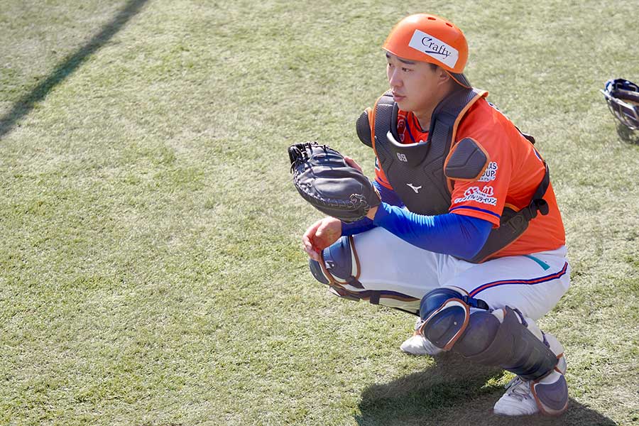 捕手としてNPBを目指す田西【写真：羽鳥慶太】